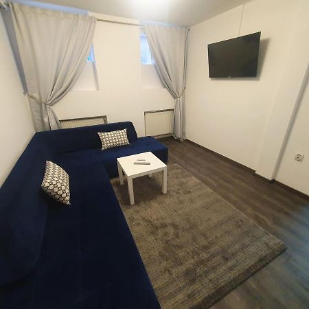 3 Rooms Cinema Garden Parking House Bucureşti Exterior foto